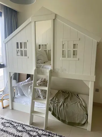 NEVER Slept In Pottery Barn Tree House Twin over Twin Bunk Bed + 2 Serta Mattresses