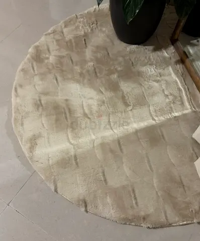 Round rug