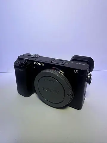 Sony A6400 Mirrorless Camera – Excellent Condition