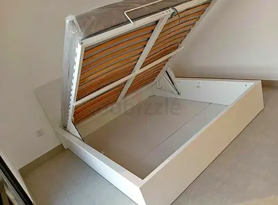 Ikea hydraulic king‑size bed (180 × 200 cm) with  IKEA mattress