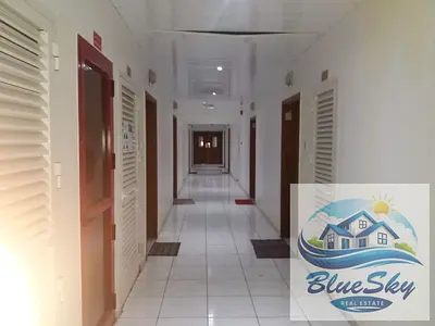 King faisal road near bus stop 1bhk canterl ac just for 28k only