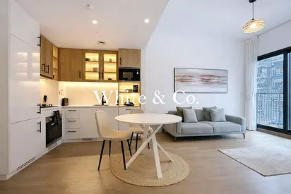 One bedroom I Strong ROI I Vacant Sept