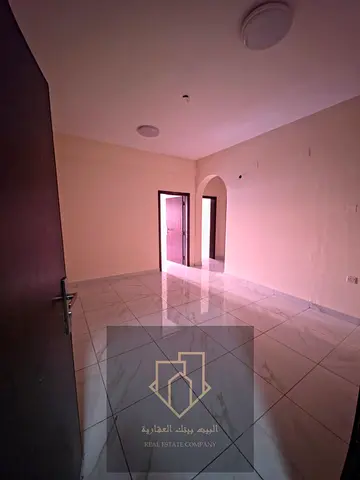 فرصة مميزة للسكن في شقة واسعة داخل منطقة النخيل 2، إحدى المناطق الحيوية في عجمان، والتي تتميز بقربها من كورنيش عجمان وجميع الخدمات