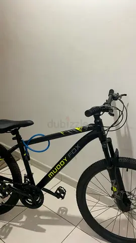 mountain bicycle perfect condition comes with lock and has new pedals