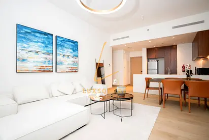 Bright and Spacious I Furnished I Beach Access