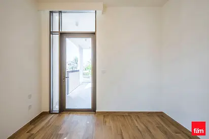 Vacant | Corner | Landscaped |