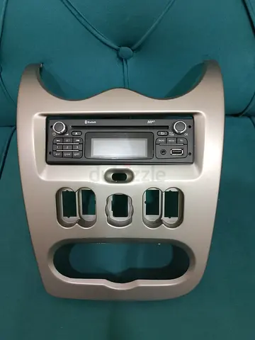 Renault Duster radio + Frame