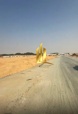للبيع ارض سكنيه بالشارقه مشروع البليده 1 بنظام الاقساط تملك حر للاخوه العرب