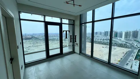 High Floor | Ready to move in | Next to Metro