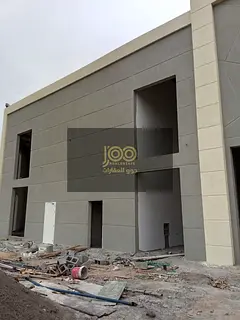 Warehouse for rent in Emirates Modern Industrial Area (Umm Al Durra). Total area 13,100 sq ft with 5