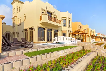 WELL MAINTAINED EXQUISITE 4BHK VILLA AVAILABLE FOR RENT AT PALM JUMEIRAH FROND A
