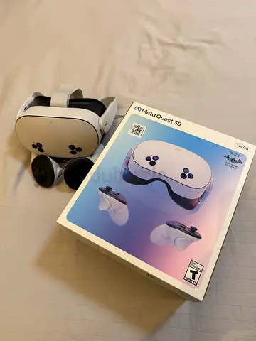 VR Meta Quest3S 128 GB Lightly Used