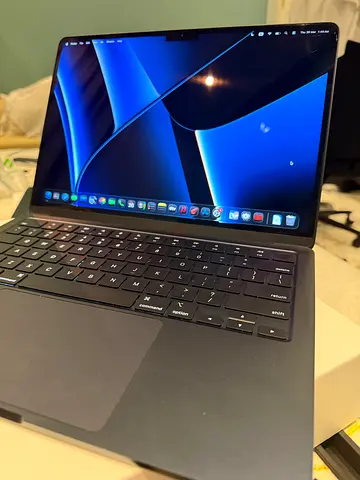 MacBook Air M2 13” (Midnight) - used, good condition With the original box