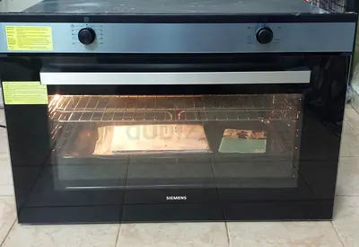Selling Siemens 92 Litres Built-in Gas Oven, Cavity Inner Surface, Glass Inner Door, Color Black