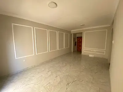 إذا كنت تبحث عن سكن مريح في موقع حيوي وقريب من جميع الخدمات، نقدم لك هذه الشقة