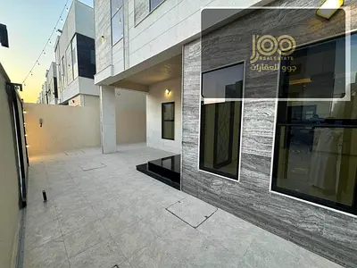 فيلا للإيجار | منطقة الحليو | 5 غرف ماستر | مجلس وصالة | غرفة خادمة | سعر 120 ألف