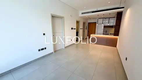Brand New | Ready To Move | Study Room