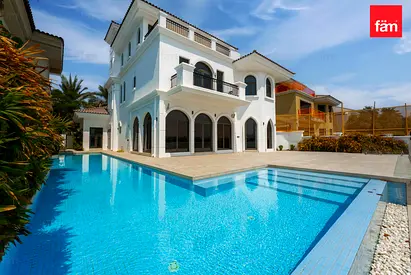 Unique Layout G+2|Upgraded|Infinity Pool