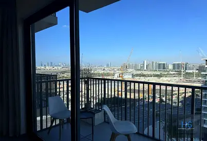 شقة واسعة بغرفتي نوم | إطلالة على الحي | شاغرة