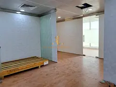 Prime Location: Near Metro station Fitted Office