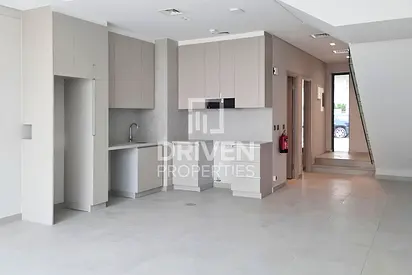 Available Now | Prime Townhouse | Well Landscaped