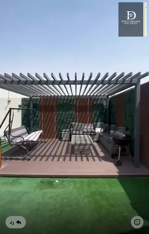 Villa for Sale in Sharjah – Al Hoshi Area Ready villa located in a prime location second plot from