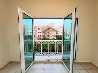 SPACIOUS U- TYPE ONE BEDROOM | WITH BALCONY
