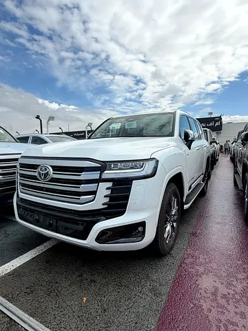 Toyota Land Cruiser VXR 3.5L 2026 - GCC Specs - Brand New!