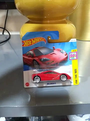McLaren f1 hotwheel