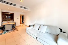 Spacious | Vacant | Old Town Charm