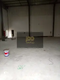 Available for annual rent in Umm Al Quwain, Umm Al Thuoob: 3 adjacent warehouses Total area: 13,000