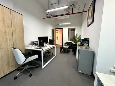 Modern Office Space in Prime Location
