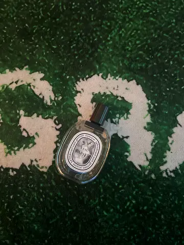 Eau de papier niche perfume