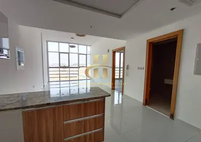 2 BHK in Prime Location | Chiller Free | Spacious