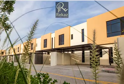 SPECIAL OFFER | 2 BEDROOM | END CORNER UNIT | FOR SALE |