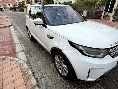 Land Rover Discovery - HSE Luxury - 7 Seaters