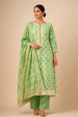 Elegant Green Ethnic Kurta Set