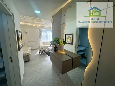 Unique Studio/Fully Renovated interiors/ 3rd floor