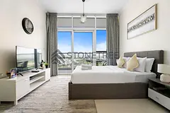 Elegant Studio | Bills Included | Near Golf