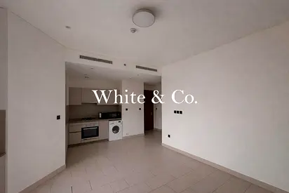 Downtown Views | Vacant | Flexible Cheque