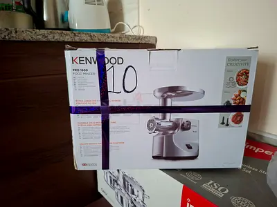 Kenwood pro 1600 food mincer..