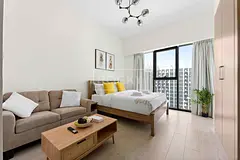 Luxury Living | Pool View | Bright and Spacious