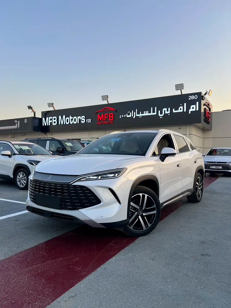 BYD Song L 2025 — photo 1 of 18