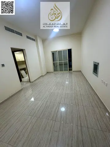 🏡 شقة غرفتين وصالة من أوسع الشقق بعجمان مع حمامين وبلكون مميز للإيجار في الراشدية 2 موقع ممتاز قريب أبراج الفالكون وحديقة السيدات وقريب من جميع الخدم