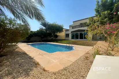 5 Bed Extended - Pool - Ground Bedroom