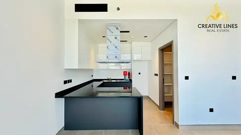 Brand New Modern Layout Spacious Unit