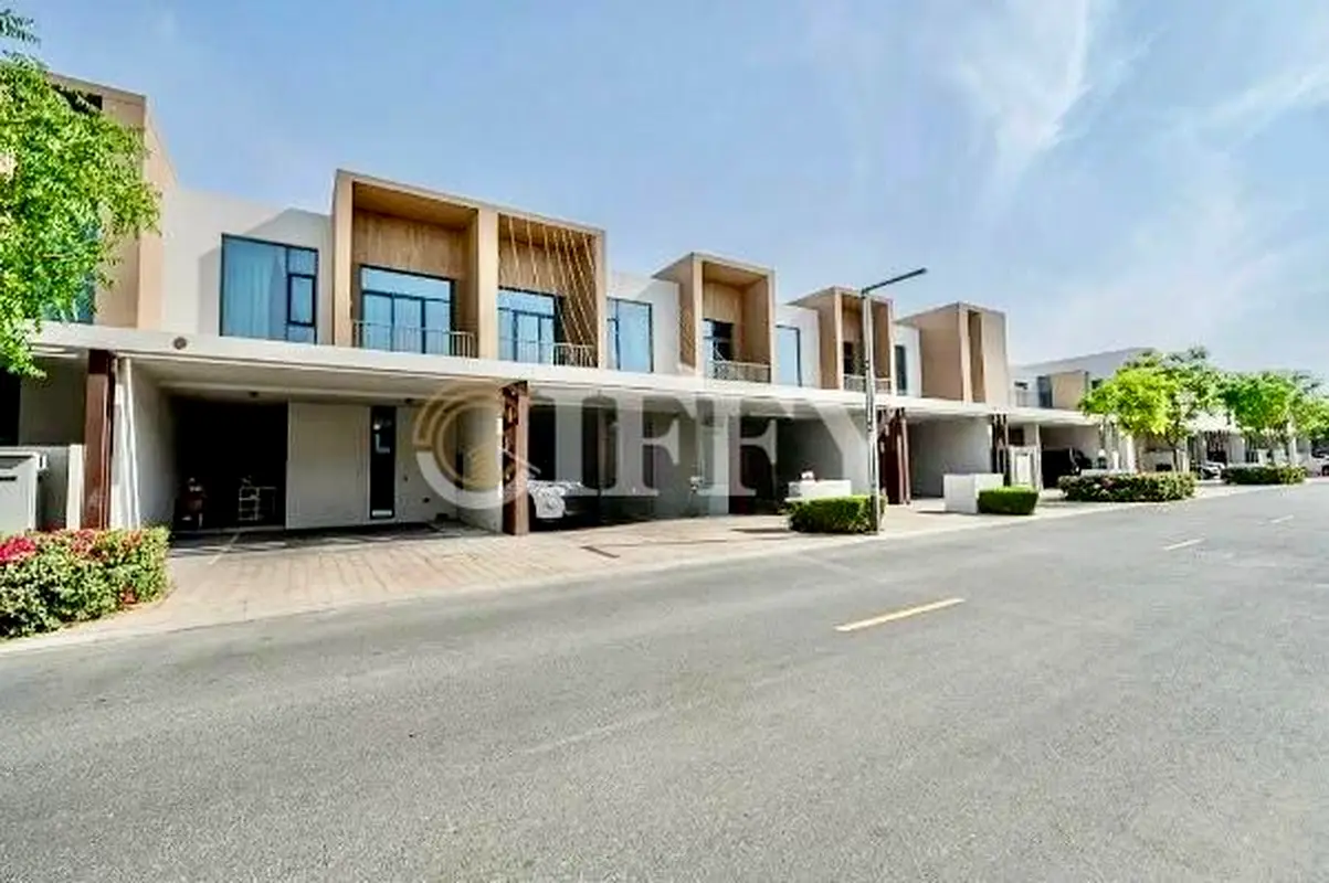 Stylish 3BR Villa with Park Views in Springs, Arabian Ranches 3
