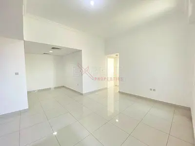 High Floor Apartment | Balcony & Community Views | Bright & Airy Living