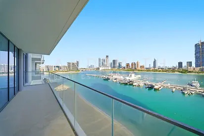 3 Bed Plus Maid Room Stunning Marina View | Equipped Kitchen