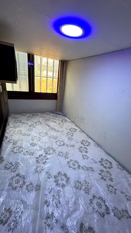 Executive Bed Space Available in Al Satwa